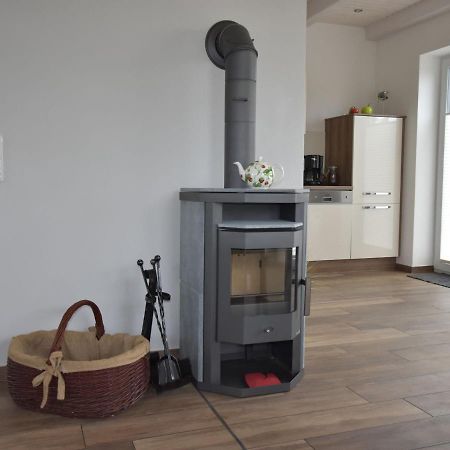 Cozy Holiday Home In Gross Schwansee With Sauna Bagian luar foto