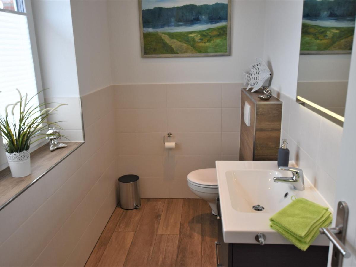 Cozy Holiday Home In Gross Schwansee With Sauna Bagian luar foto