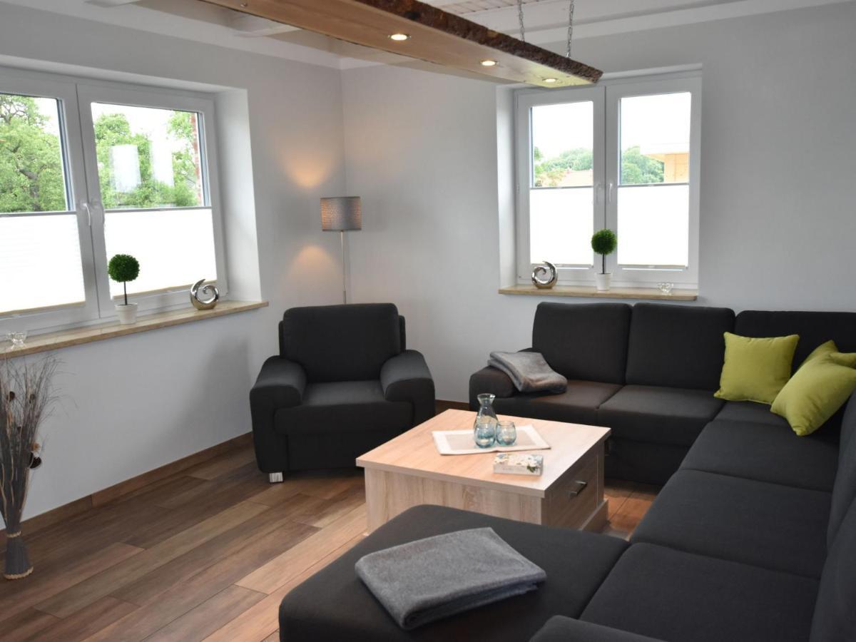 Cozy Holiday Home In Gross Schwansee With Sauna Bagian luar foto